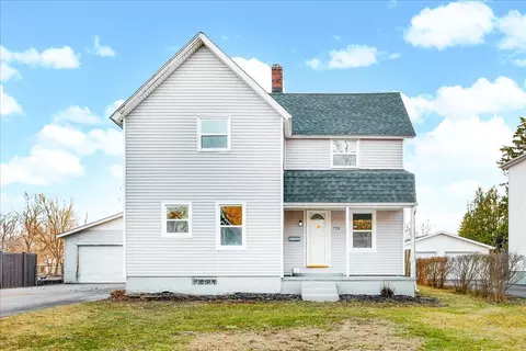 778 E 4th St, Galesburg, IL 61401