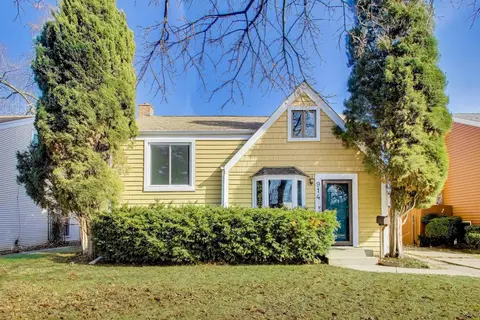 914 Hannah Ave, Forest Park, IL 60130
