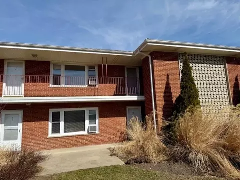 1105 Holiday Ln #20, Des Plaines, IL 60016