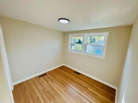 Bedroom - 768 N Rohde Ave, Hillside, IL 60162 photo 1 of 5