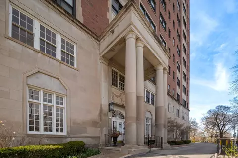 4300 N Marine Dr #602, Chicago, IL 60613