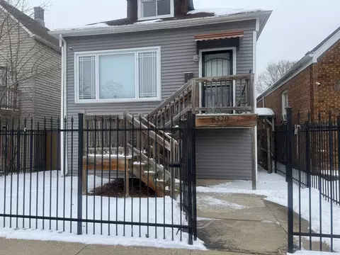 8520 S Kingston Ave, Chicago, IL 60617
