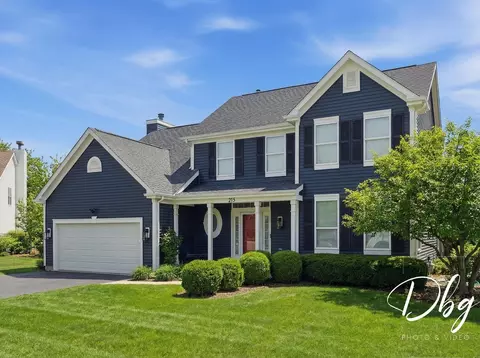 275 N Cambridge Ct, Grayslake, IL 60030