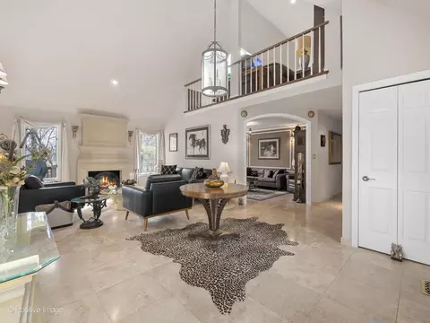 Entry Way - Undisclosed, Darien, IL 60561 photo 2 of 3