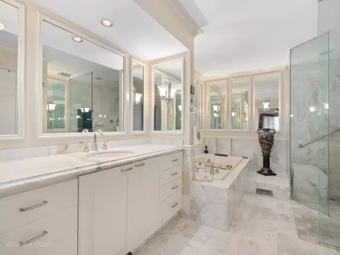 Bath - Undisclosed, Darien, IL 60561 photo 2 of 4