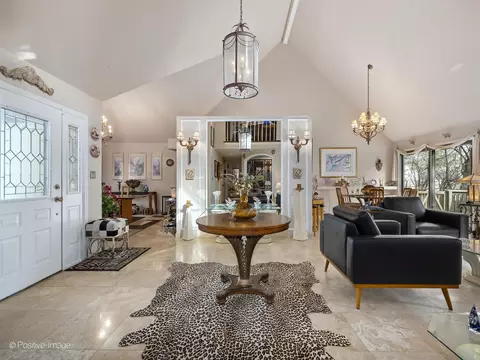 Entry Way - Undisclosed, Darien, IL 60561 photo 1 of 3