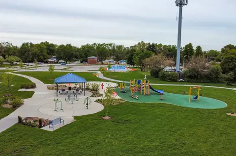 View/Area - 5 E Carriageway Dr #201, Hazel Crest, IL 60429 photo 3 of 7