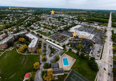 View/Area - 5 E Carriageway Dr #201, Hazel Crest, IL 60429 photo 4 of 7