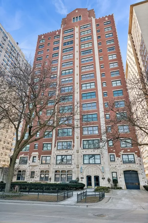 3920 N Lake Shore Dr #12S, Chicago, IL 60613