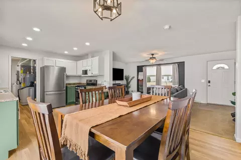 1005 17th Ave, Silvis, IL 61282 photo 9