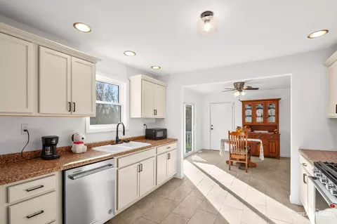 Kitchen - 710 Daisy Ct, Seneca, IL 61360 photo 1 of 2