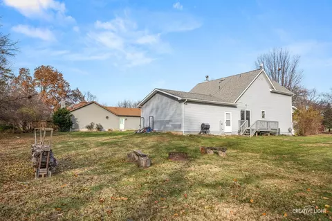 Exterior - 710 Daisy Ct, Seneca, IL 61360 photo 5 of 5