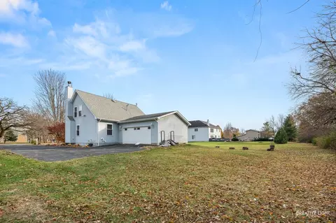 Exterior - 710 Daisy Ct, Seneca, IL 61360 photo 4 of 5