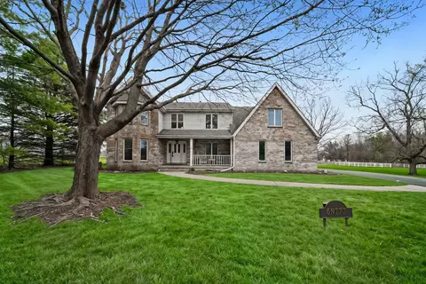 6 N777 Palomino Dr, Saint Charles, IL 60175