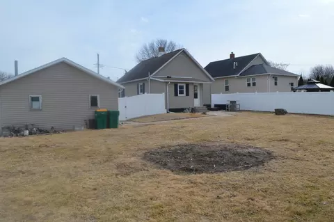 Exterior - 108 N Milwaukee St, Mark, IL 61340 photo 7 of 8