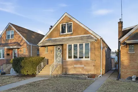 5533 N Menard Ave, Chicago, IL 60630