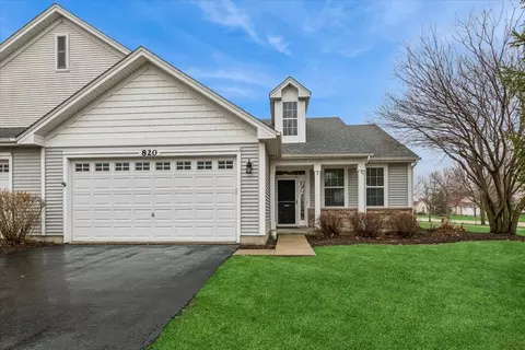 820 Bellevue Cir, Oswego, IL 60543