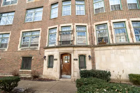 Other - 2321 E 69th St #2, Chicago, IL 60649 photo 1 of 6