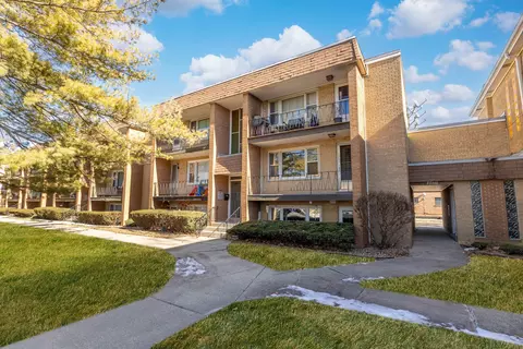 6419 S Oak Park Ave #E-16, Chicago, IL 60638