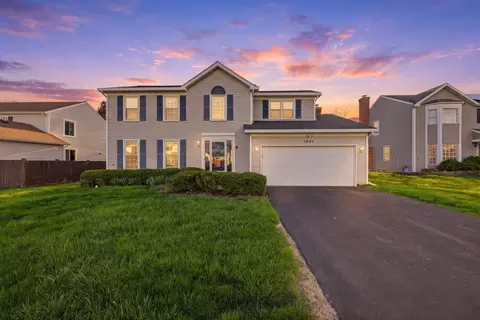 1901 Pastoral Ln, Hanover Park, IL 60133