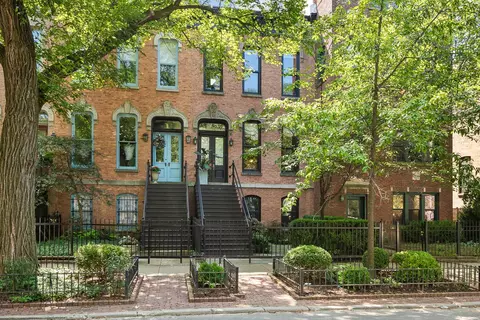 437 W Webster Ave, Chicago, IL 60614