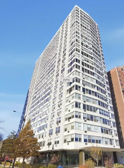 3900 N Lake Shore Dr #20E, Chicago, IL 60613