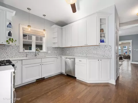 184 E Grantley Ave, Elmhurst, IL 60126 photo 11