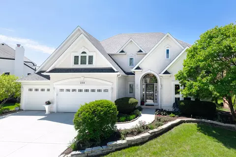 2308 Hillsboro Ln, Naperville, IL 60564