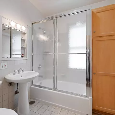 2500 Thayer St, Evanston, IL 60201 photo 17