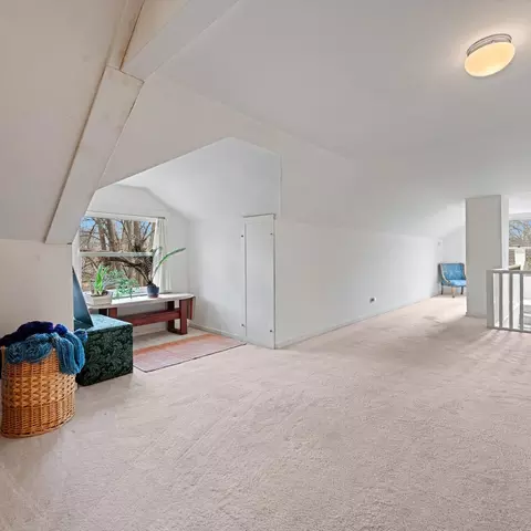 2500 Thayer St, Evanston, IL 60201 photo 22