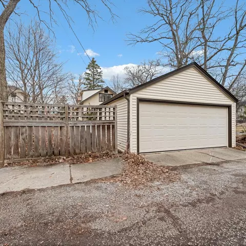 2500 Thayer St, Evanston, IL 60201 photo 37