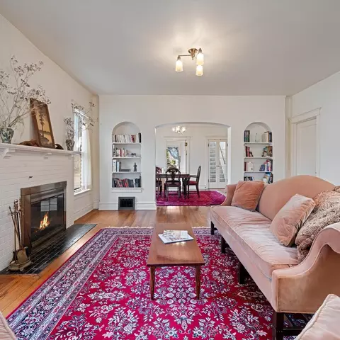 2500 Thayer St, Evanston, IL 60201 photo 8