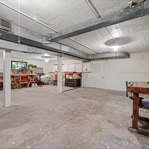 2500 Thayer St, Evanston, IL 60201 photo 26