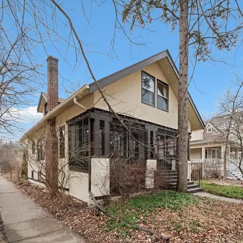 2500 Thayer St, Evanston, IL 60201 photo 3