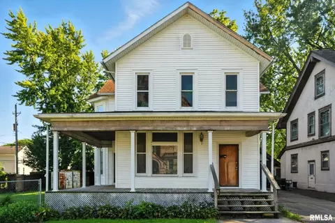 325 Kirkwood Blvd, Davenport, IA 52803
