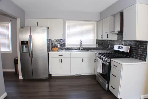 Kitchen - 5113 44th Ave, Moline, IL 61265 photo 1 of 4