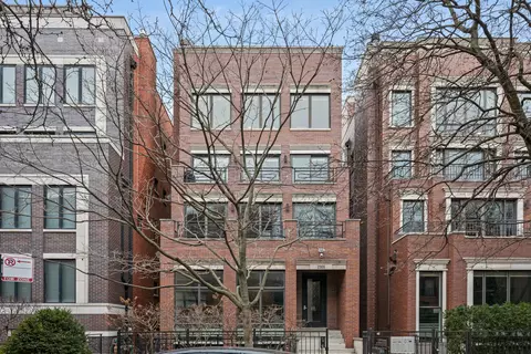 2305 W Wabansia Ave #4, Chicago, IL 60647