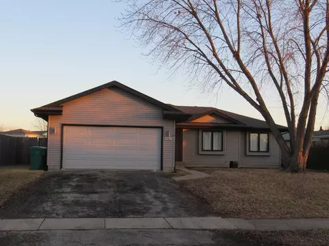 2902 Old Kent Dr, Joliet, IL 60435