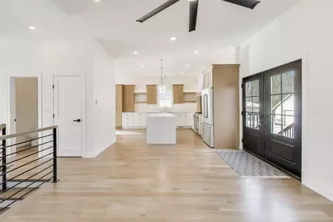 Entry Way - 280 Blackhawk Rd, Riverside, IL 60546 photo 2 of 2
