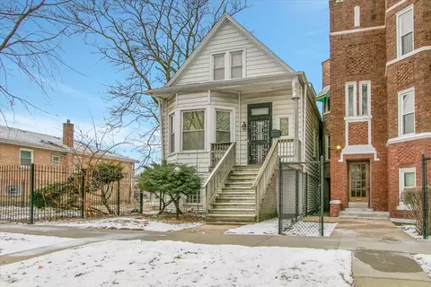 9232 S Essex Ave, Chicago, IL 60617