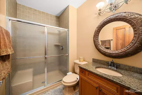 Bath - 3415 Minito Ct, Naperville, IL 60564 photo 1 of 6
