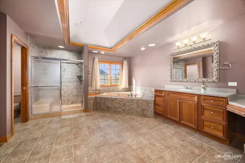 Bath - 3415 Minito Ct, Naperville, IL 60564 photo 4 of 6