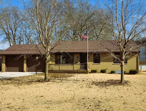 45 Locust St, Prophetstown, IL 61277