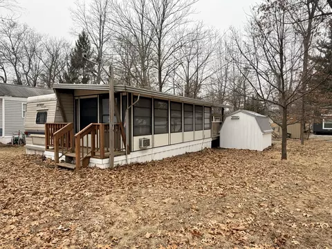8-2122 Woodhaven Lks, Sublette, IL 61367