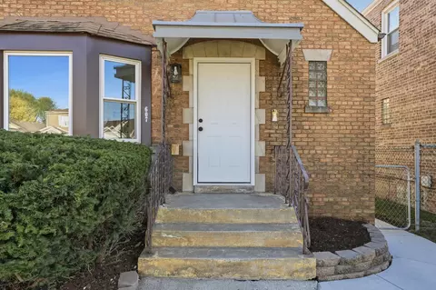 Exterior - 607 E 103rd Pl, Chicago, IL 60628 photo 3 of 5