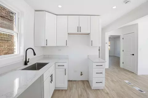 Kitchen - 607 E 103rd Pl, Chicago, IL 60628 photo 2 of 2