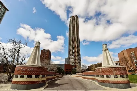 3660 N Lake Shore Dr #1908, Chicago, IL 60613