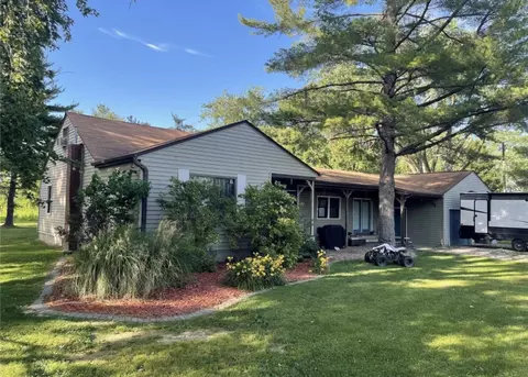 Exterior - 5179 Wright Rd, Alma, IL 62807 photo 3 of 3