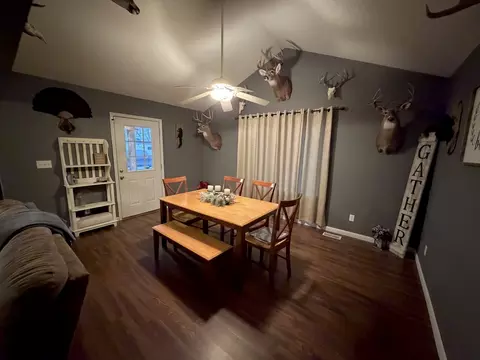 Dining - 5179 Wright Rd, Alma, IL 62807 photo 2 of 2