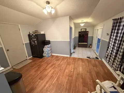 Entry Way - 5179 Wright Rd, Alma, IL 62807 photo 3 of 3